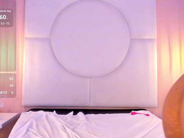 Sara-Foxy live cam on BongaCams