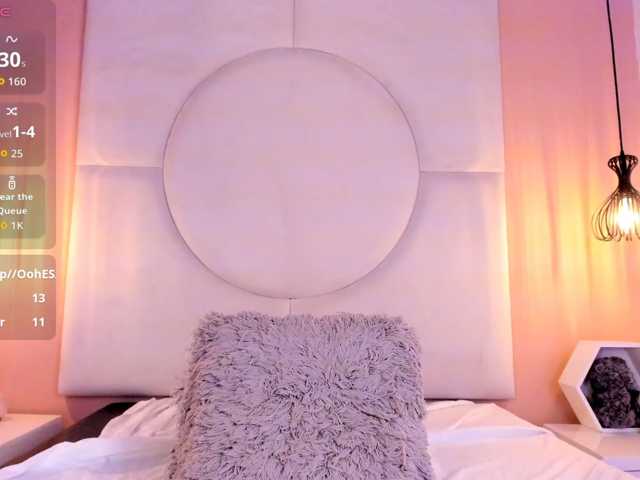 Sara-Foxy live cam on BongaCams