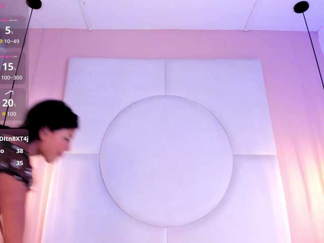 Sara-Foxy live cam on BongaCams