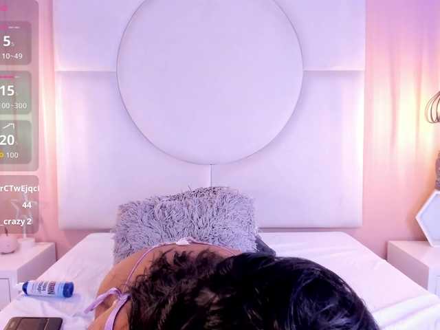 Sara-Foxy live cam on BongaCams