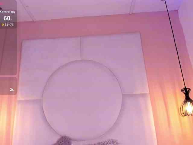 Sara-Foxy webcam