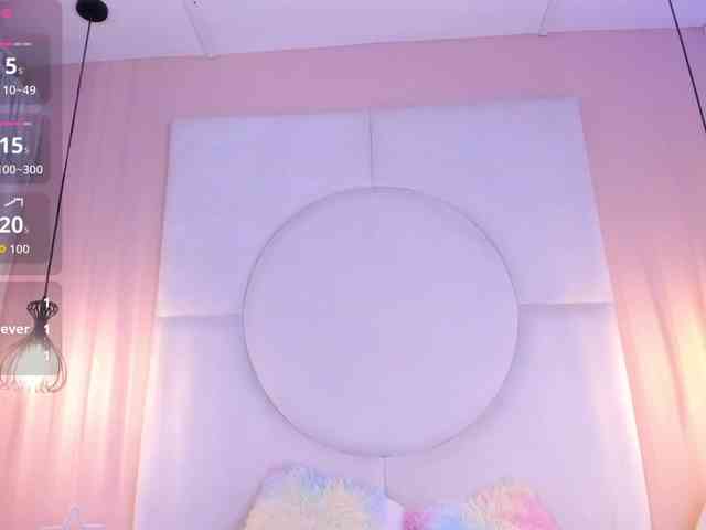 Sara-Foxy webcam