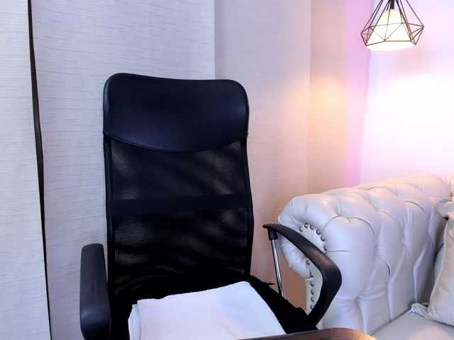 ariannawest live cam on BongaCams