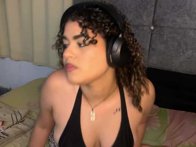 Lailalove live cam on BongaCams