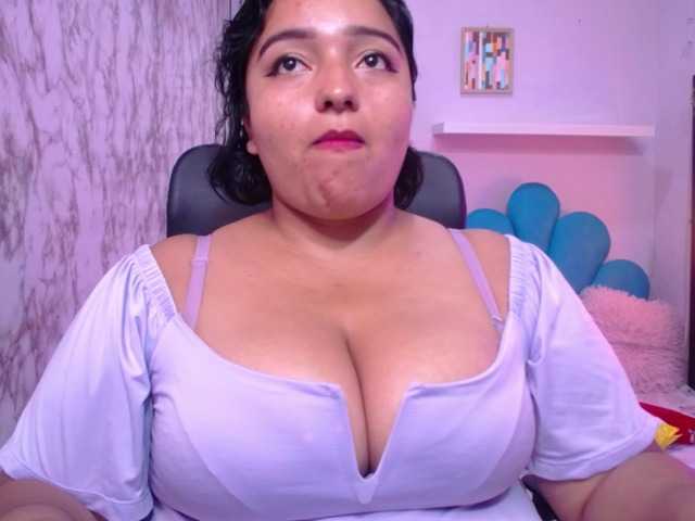 esmeralda-bigass