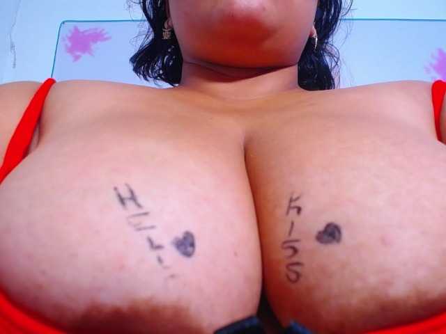 esmeralda-bigass live cam preview
