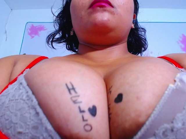 esmeralda-bigass live cam preview