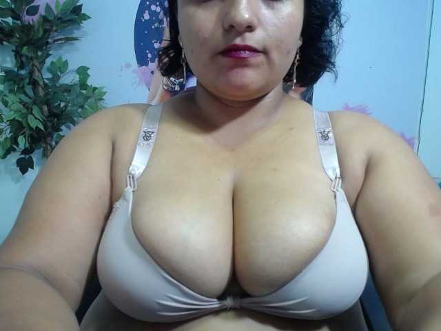 esmeralda-bigass
