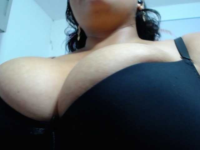 esmeralda-bigass