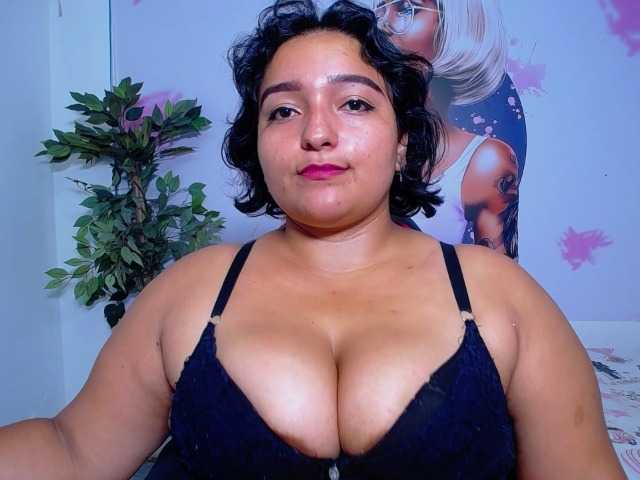esmeralda-bigass
