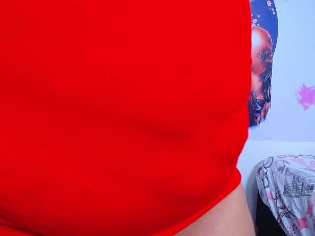 esmeralda-bigass live cam on BongaCams