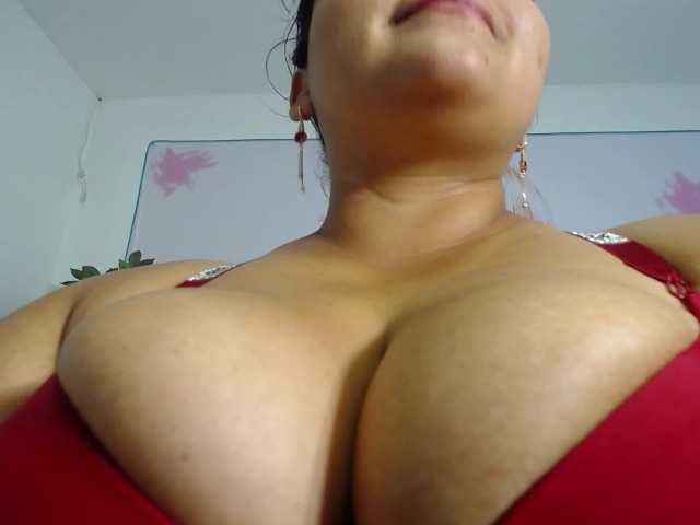 esmeralda-bigass