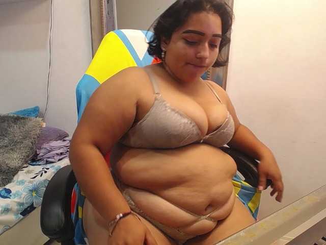 esmeralda-bigass live cam on BongaCams