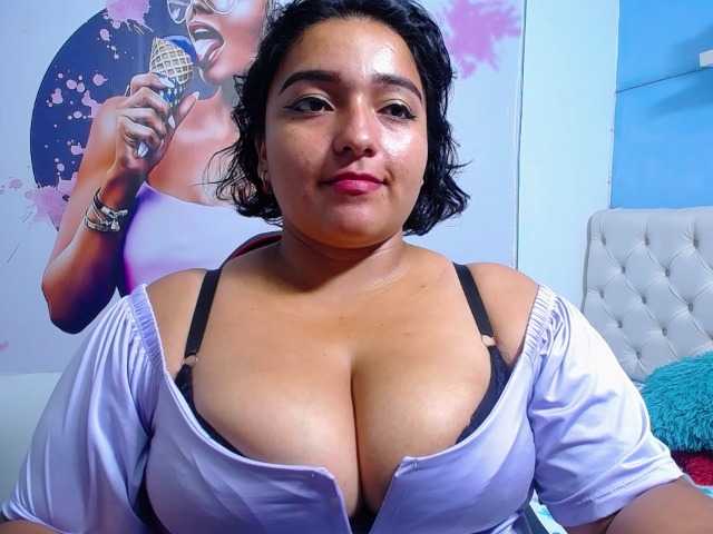 esmeralda-bigass