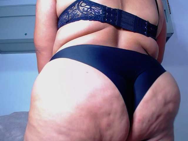 esmeralda-bigass