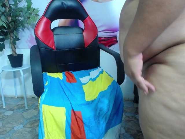 esmeralda-bigass