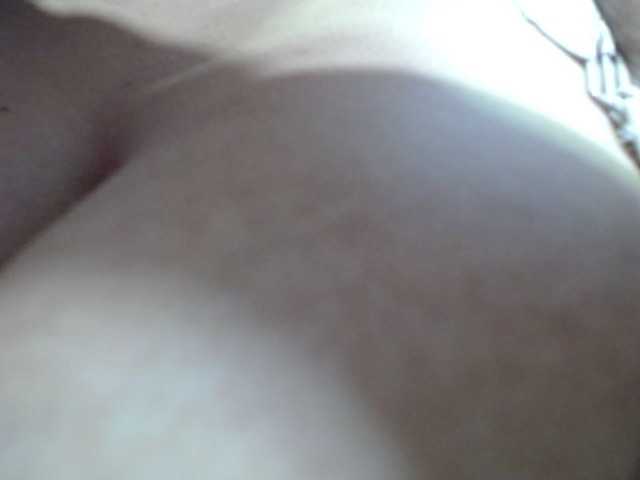 esmeralda-bigass live cam on BongaCams