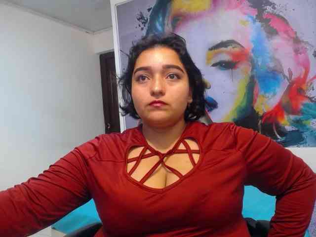 esmeralda-bigass webcam