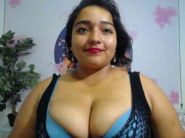 esmeralda-bigass