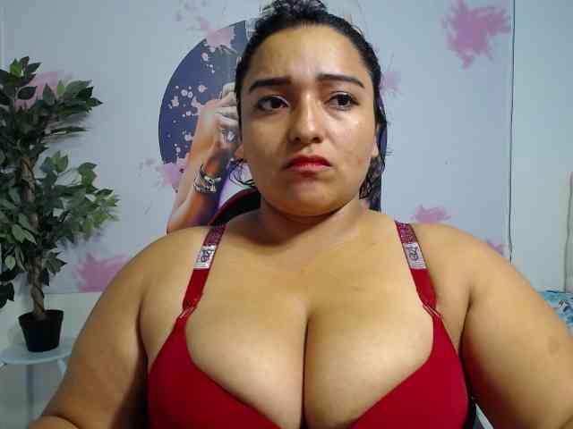 esmeralda-bigass