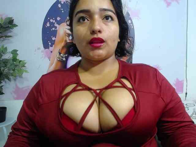 esmeralda-bigass