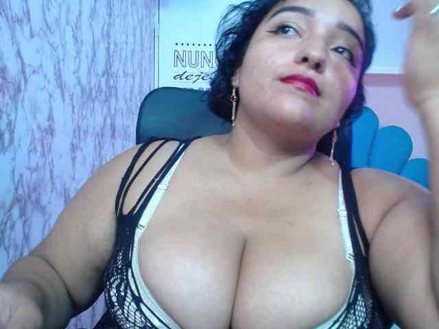 esmeralda-bigass
