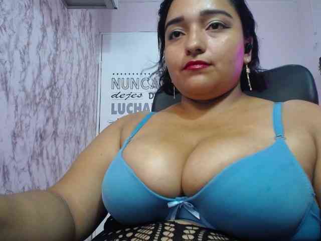 esmeralda-bigass