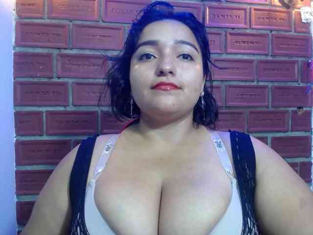 esmeralda-bigass