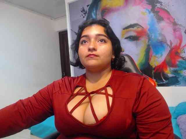 esmeralda-bigass webcam