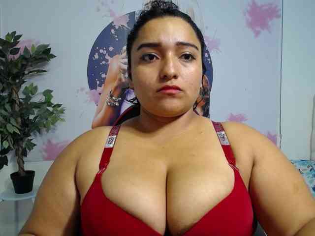 esmeralda-bigass