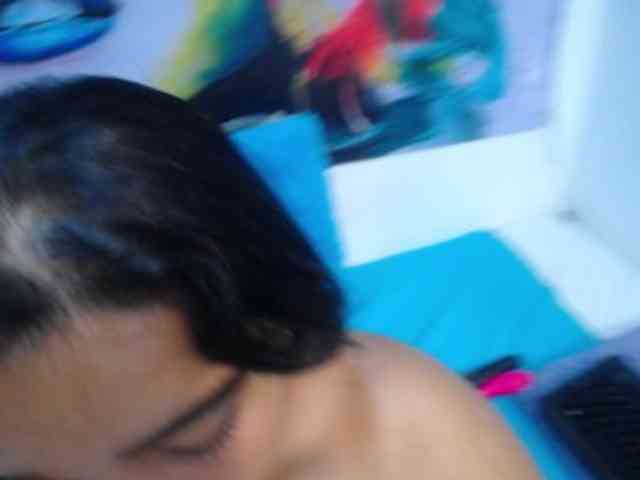 esmeralda-bigass webcam
