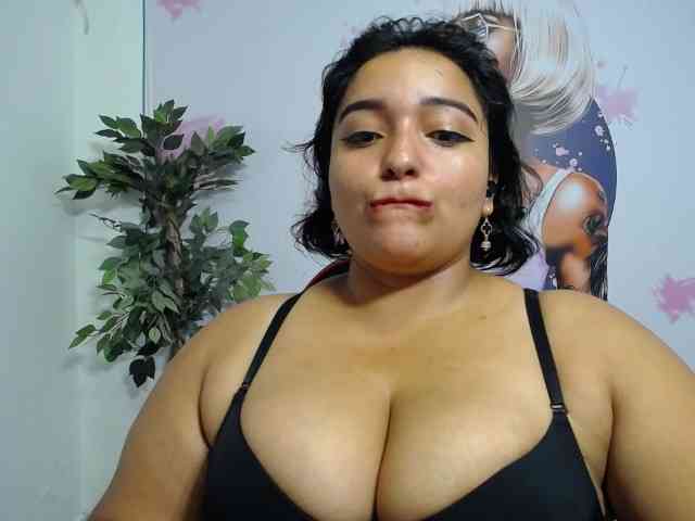 esmeralda-bigass