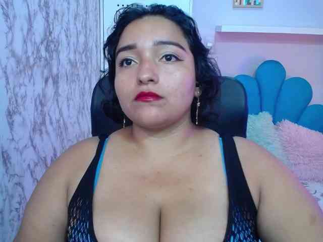esmeralda-bigass