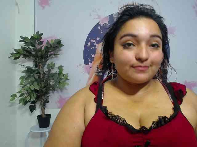 esmeralda-bigass webcam
