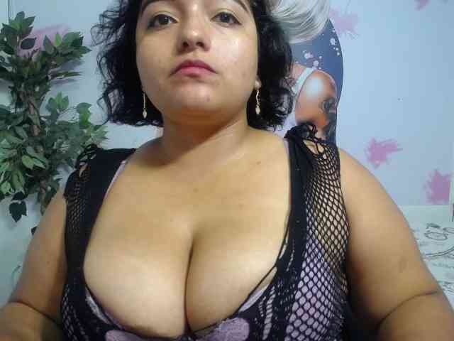 esmeralda-bigass