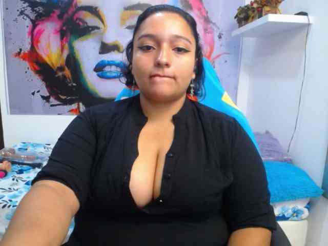 esmeralda-bigass