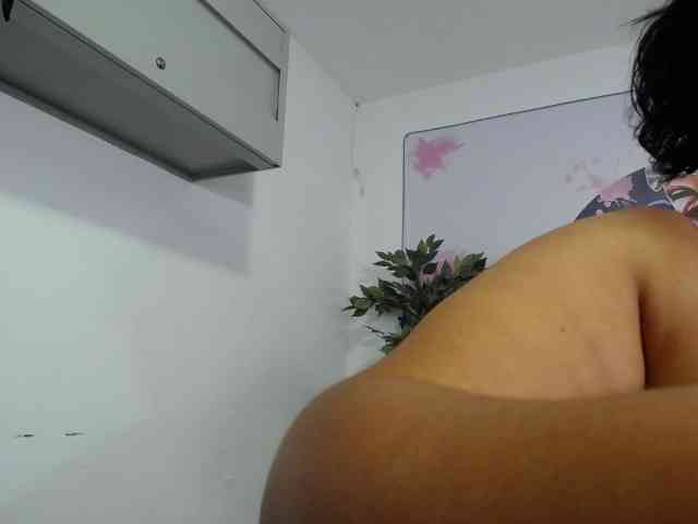 esmeralda-bigass webcam