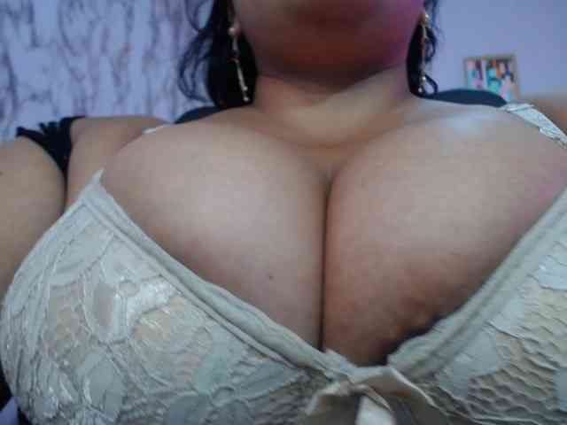 esmeralda-bigass