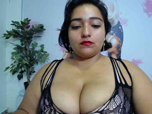 esmeralda-bigass