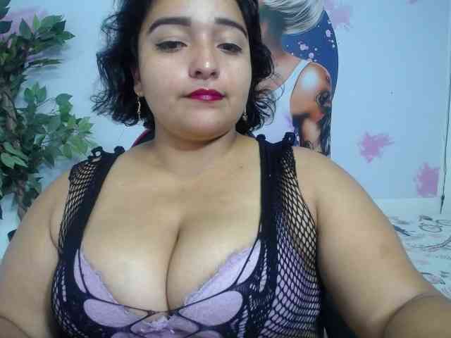 esmeralda-bigass webcam