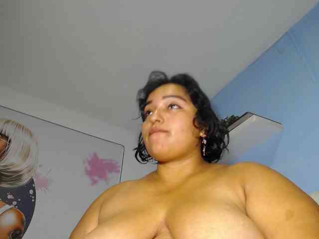 esmeralda-bigass webcam