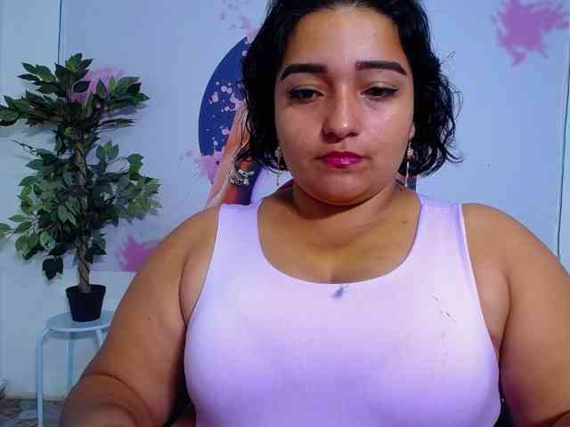esmeralda-bigass webcam