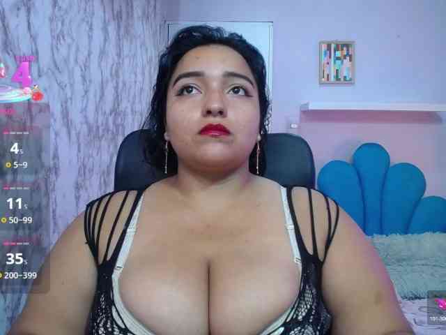 esmeralda-bigass