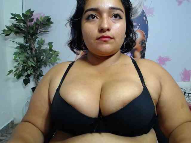 esmeralda-bigass