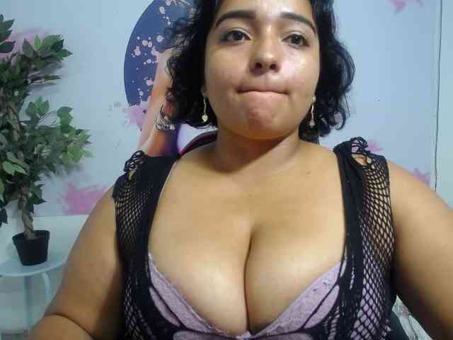 esmeralda-bigass