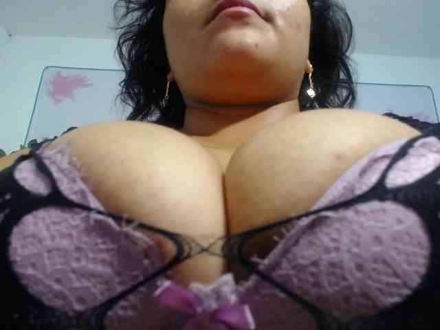 esmeralda-bigass