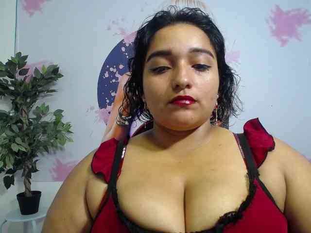 esmeralda-bigass webcam