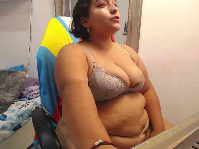 esmeralda-bigass