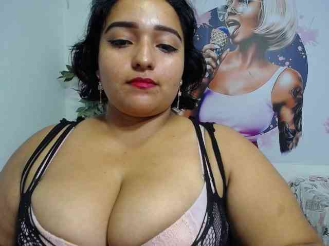 esmeralda-bigass