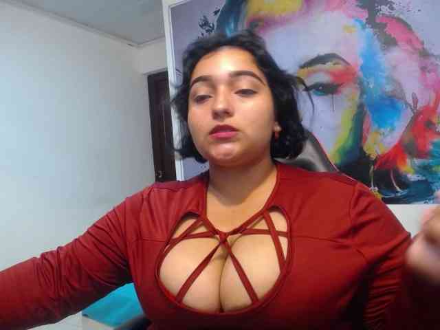 esmeralda-bigass webcam